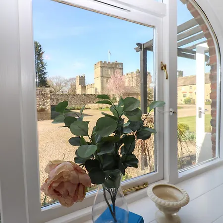 別荘 Castle View ベデール