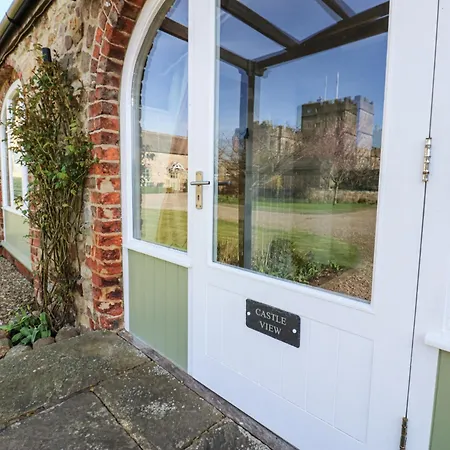 Holiday home Castle View